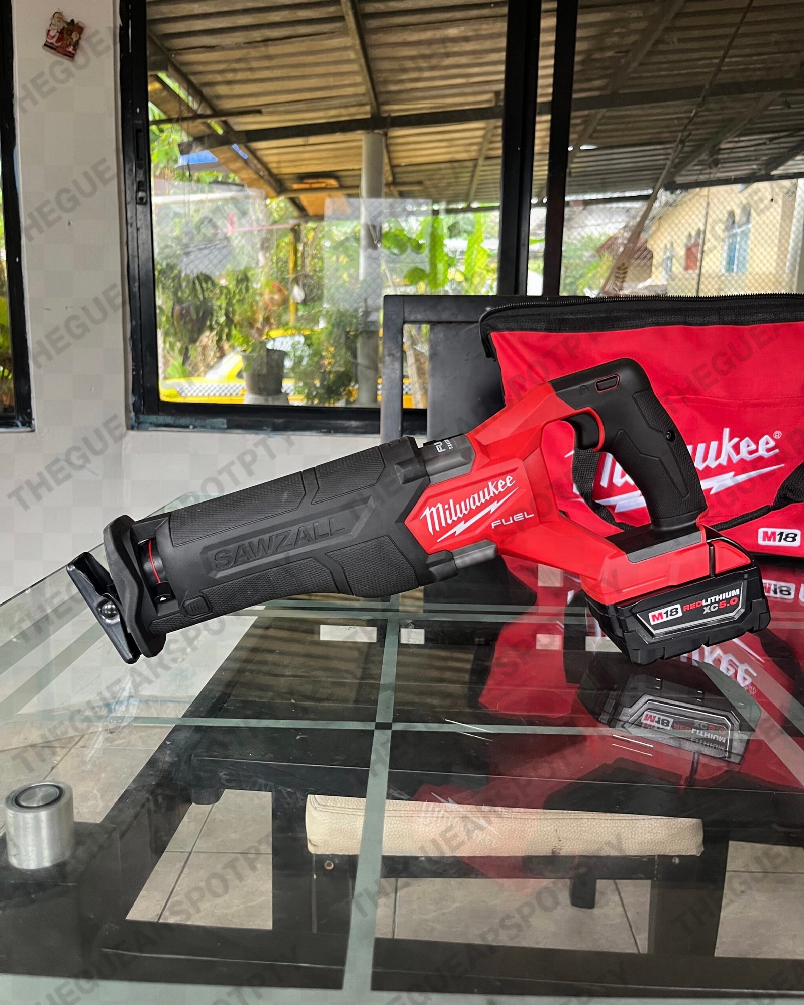 Milwaukee M18 Fuel sawzall